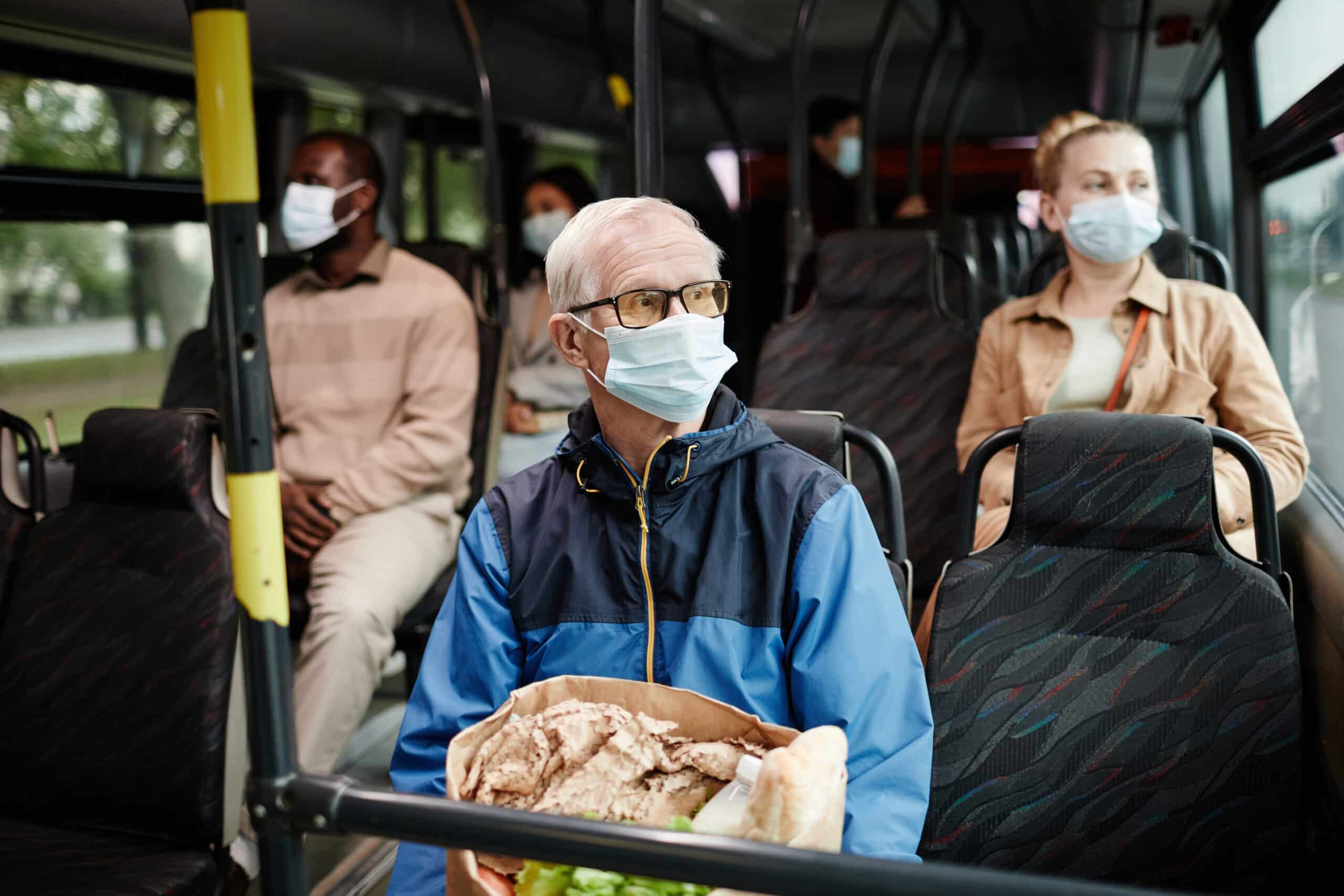 Guia Pratico Como Idosos Podem Obter o Cartao Gratuito para Onibus e Metro scaled