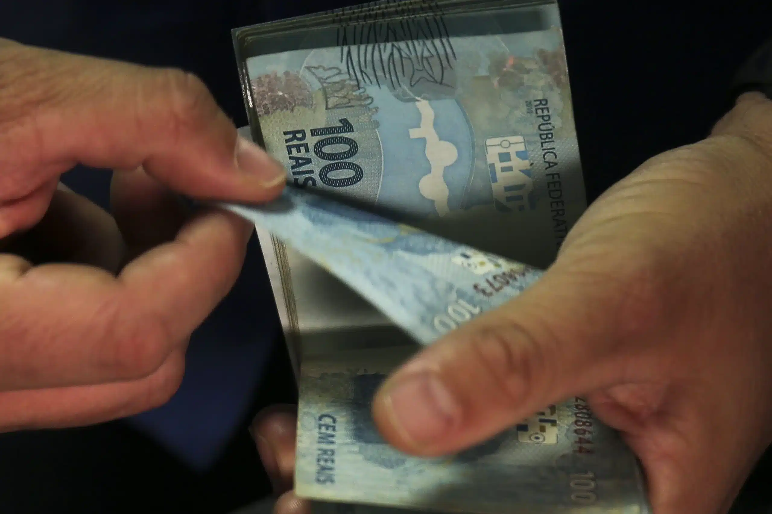 Aposentadorias e Seguro Desemprego Sobem com o Novo Salario Minimo Entenda o Impacto