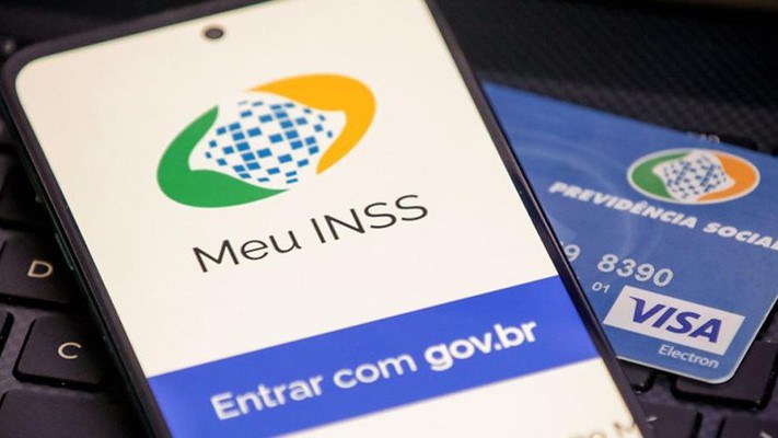 Atencao Os pagamentos de janeiro do INSS ja virao com as correcoes do minimo e do INPC. Confira os detalhes