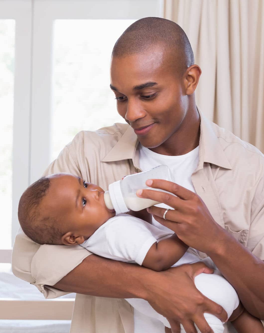 a importancia da ligacao entre pai e bebe e1714477739605