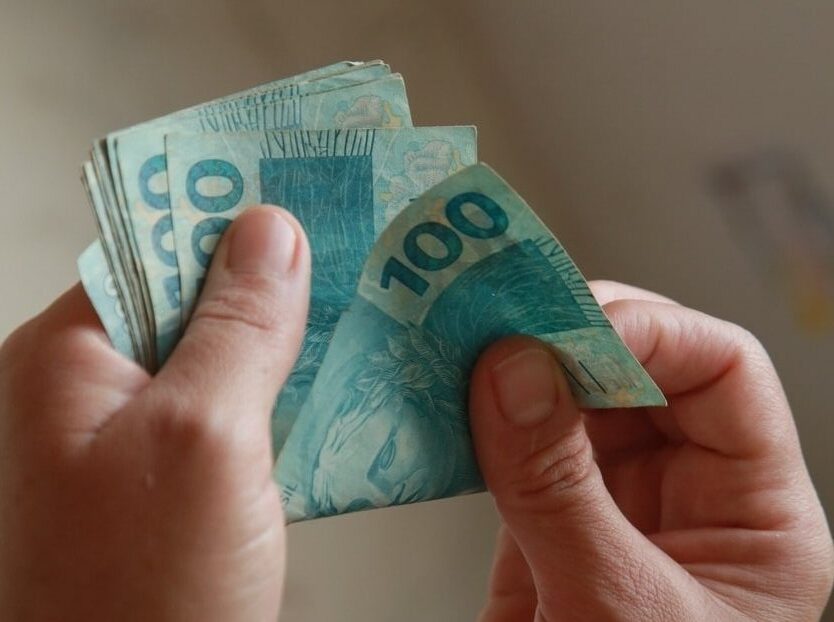 dinheiro nota real notas de r 100 1678114468362 v2 4x3 Copia e1743037979856
