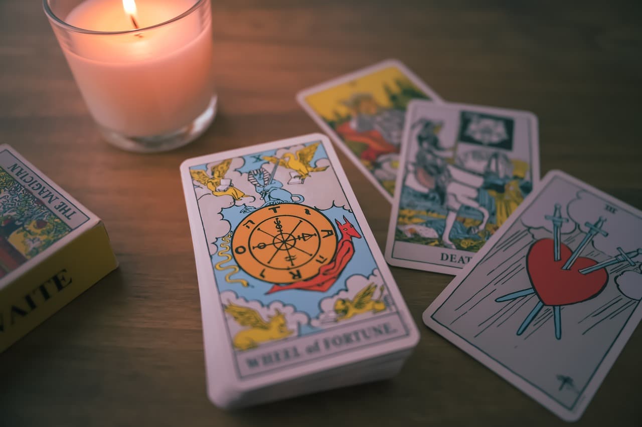tarot cards 7395644 1280