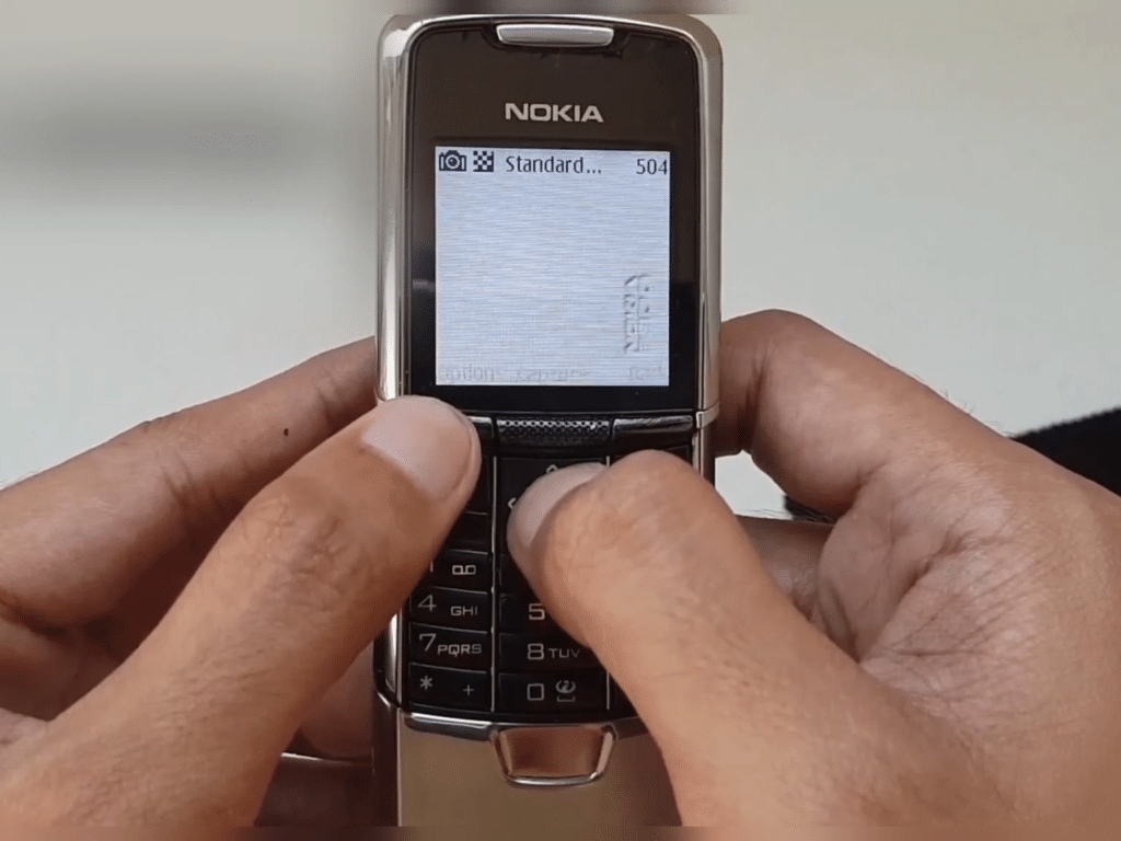 Quem guarda esses celulares antigos pode ganhar até R$ 18.000 2 image 4