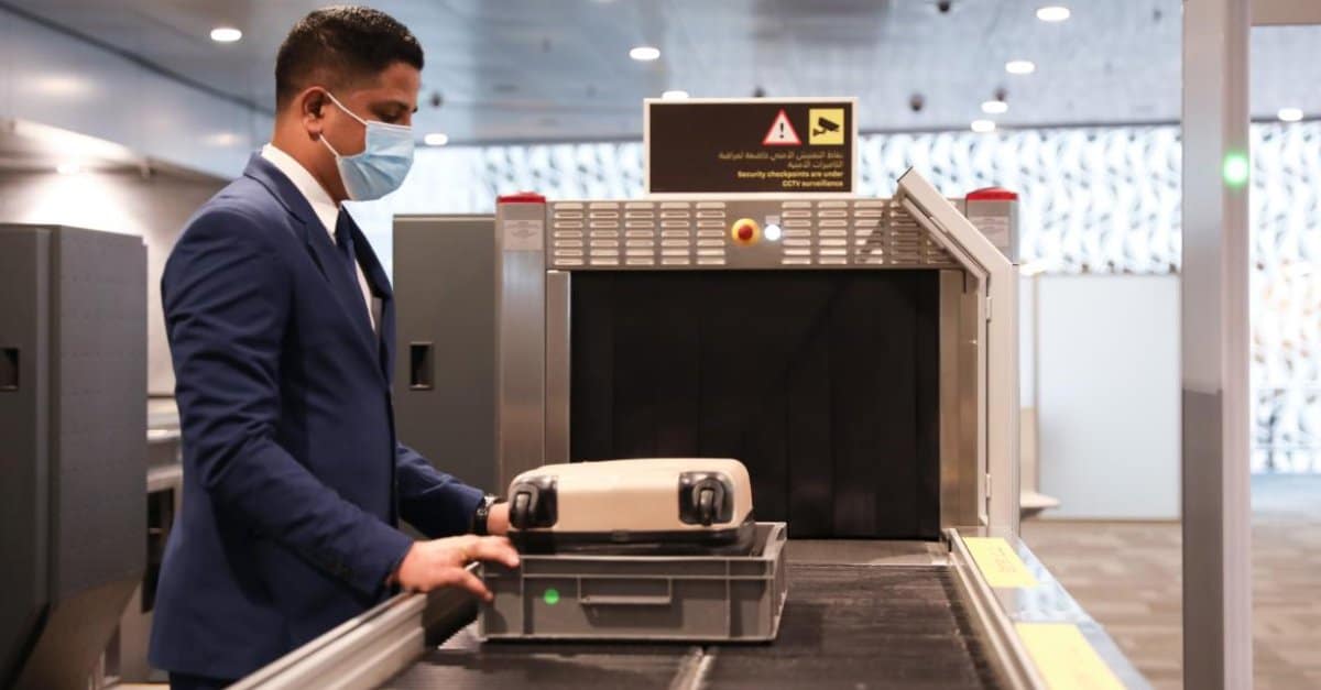 aeroporto de londres facilita entrada de liquidos e produtos eletronicos no raio x raio x aeroporto