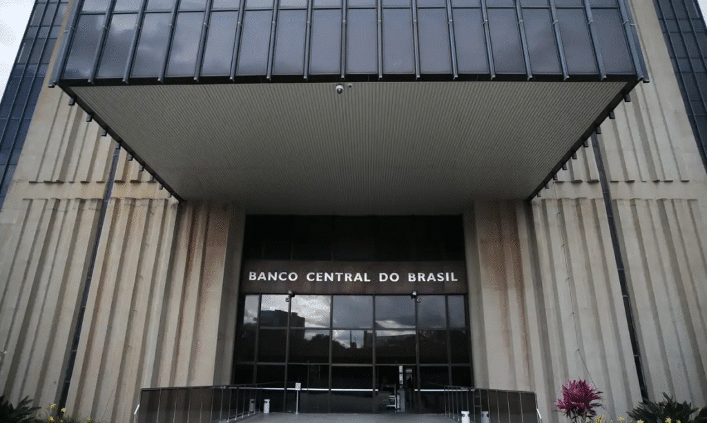 Banco Central libera crédito para brasileiros e depósito será automático 1 image 107